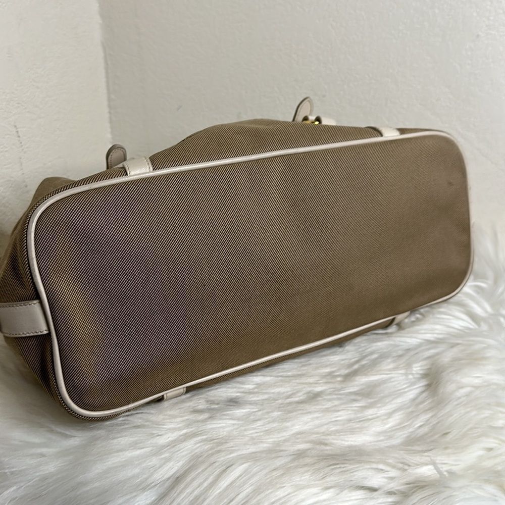 💯Authentic Prada Canapa Logo Handbag🍀 - Picture 6 of 17